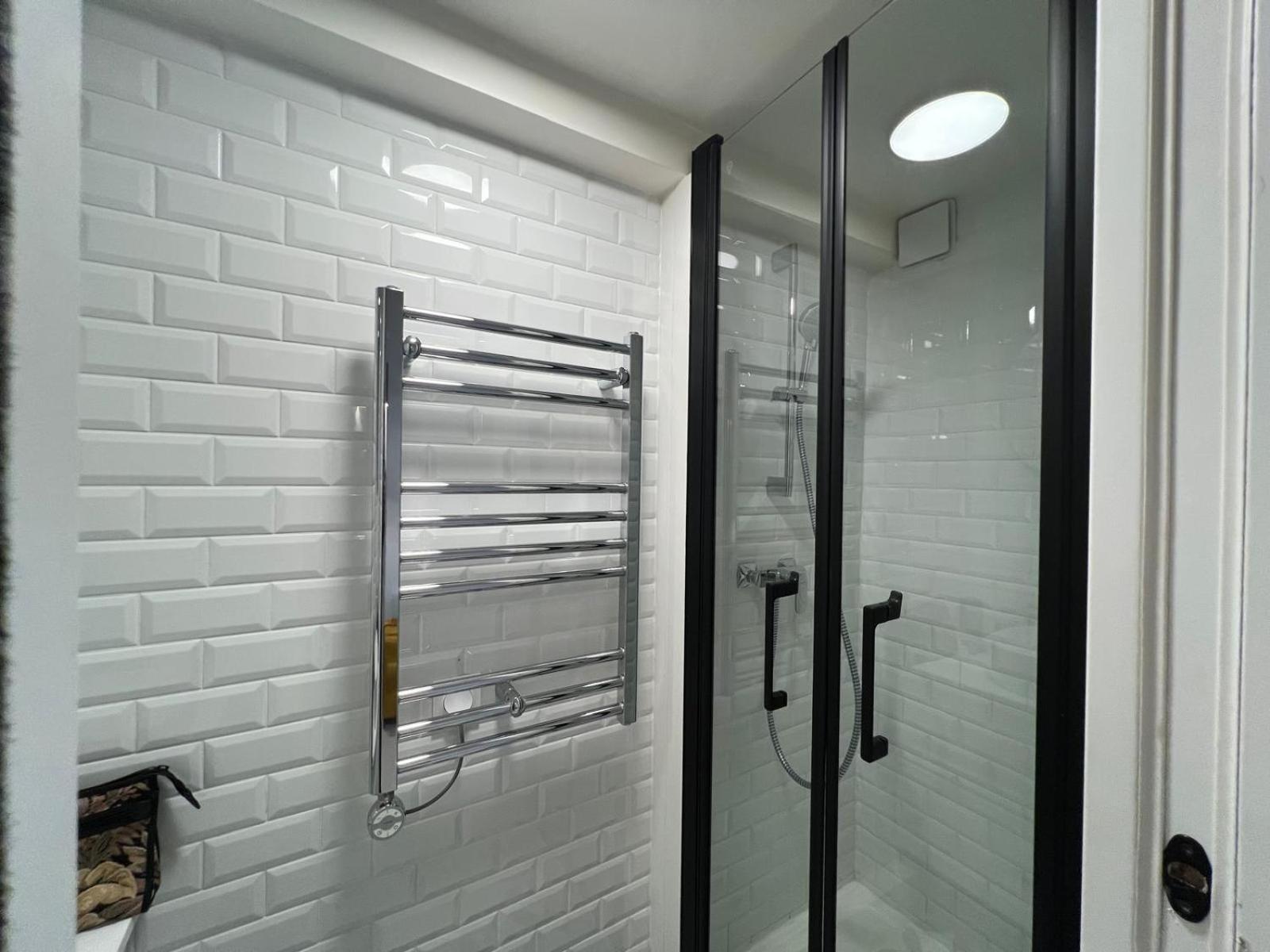 Appartement Design Quartier Montmartre-Sacre-Coeur! Paris Xviiie Exterior foto